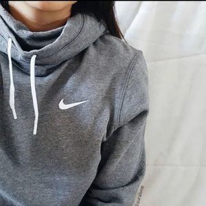 ❄️BOGO❄️Nike Cowl Tunnel Neck Hoodie
